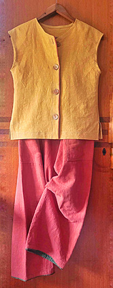  Damen-Bluse mit passender Hose 